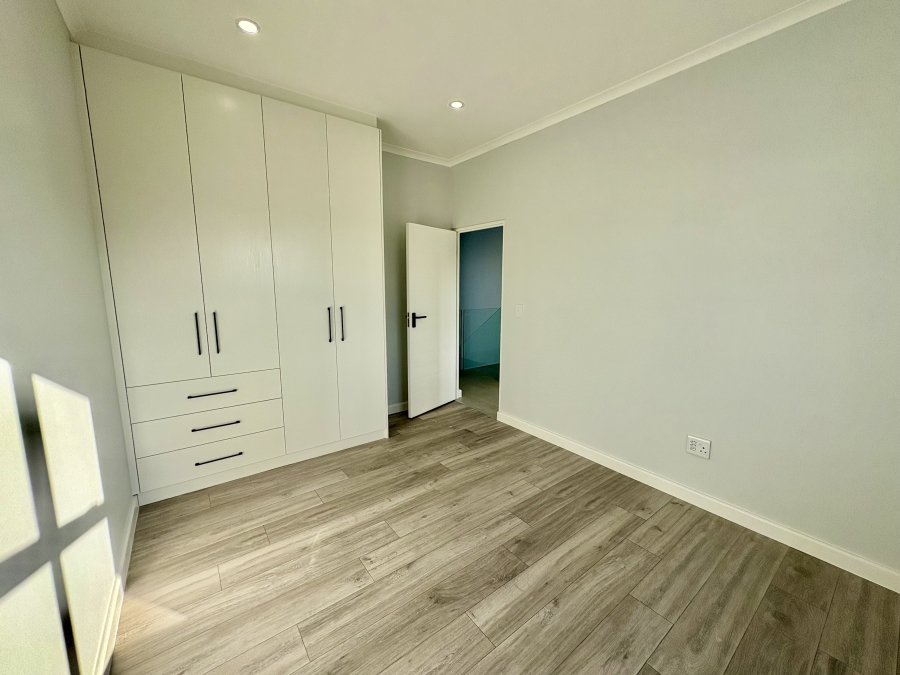 4 Bedroom Property for Sale in Sandown Western Cape